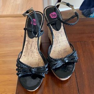 Great Black BP wedges Sz 6